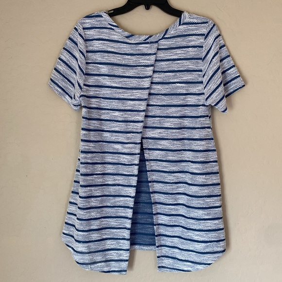 Easel, medium, striped open-back top - Picture 5 of 7